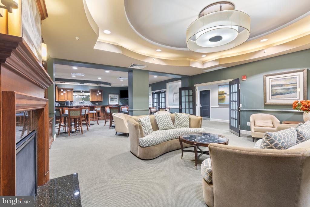 1915 Towne Centre Blvd #1214