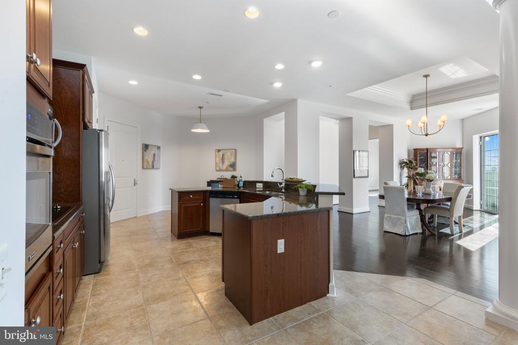 1915 Towne Centre Blvd #1214