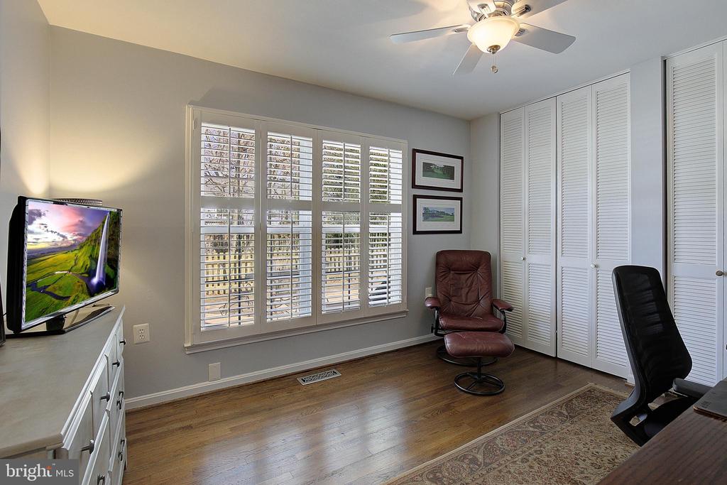1538 Crofton Pkwy