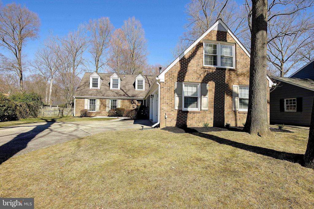 1538 Crofton Pkwy