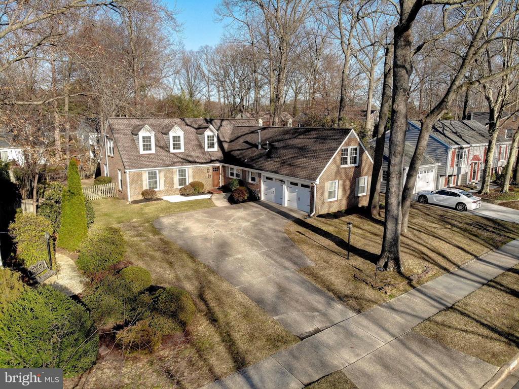 1538 Crofton Pkwy