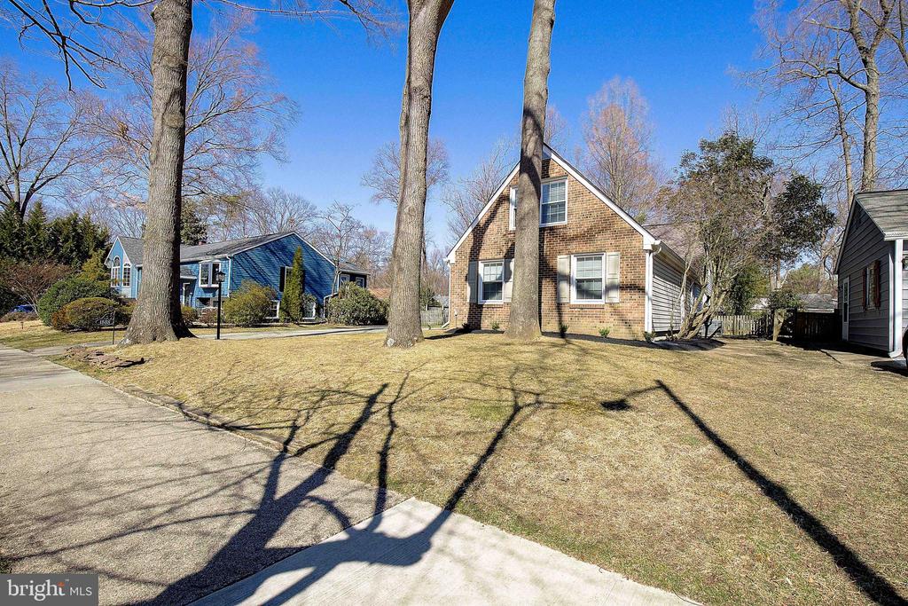 1538 Crofton Pkwy