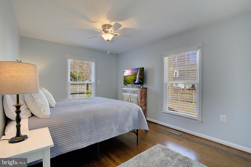 1538 Crofton Pkwy