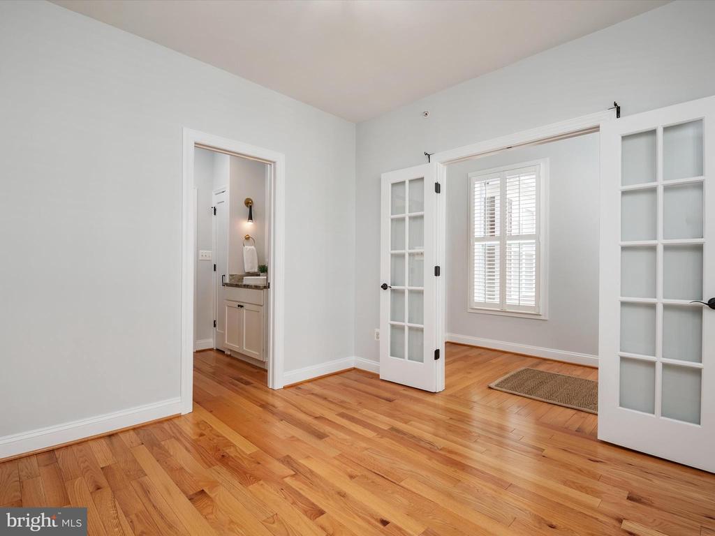 423 Third St