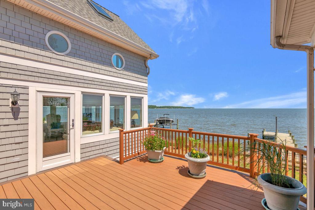 1319 Bay Head Rd