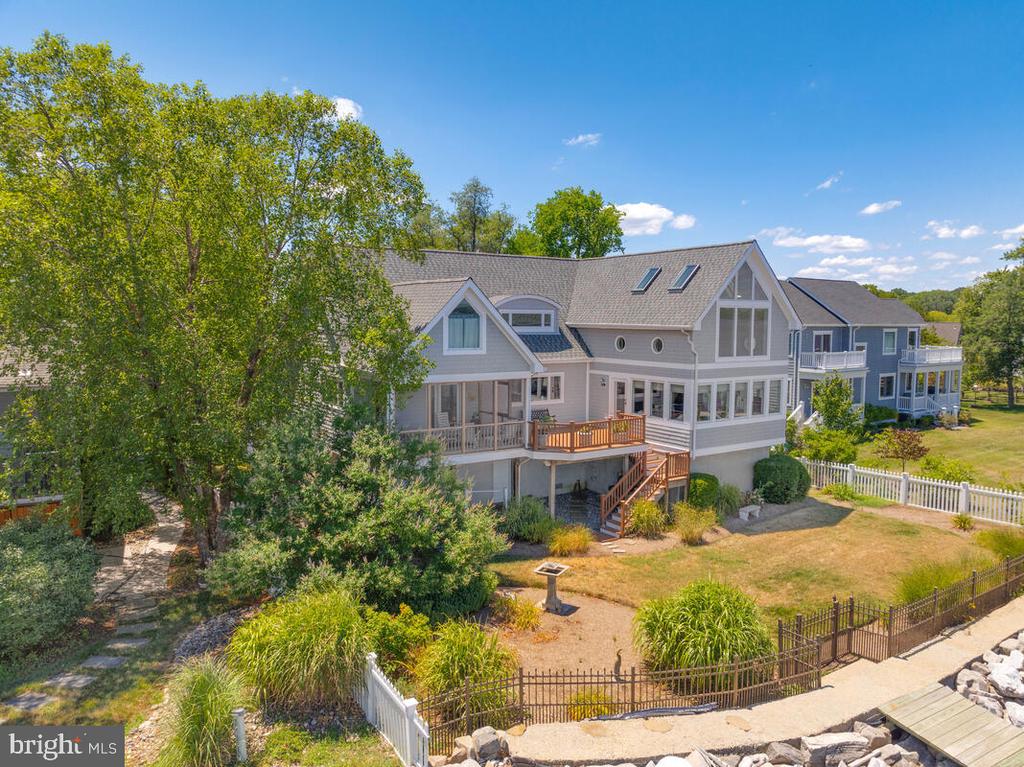 1319 Bay Head Rd