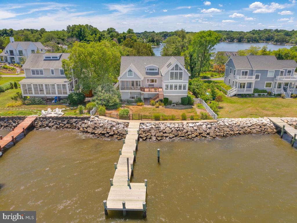 1319 Bay Head Rd