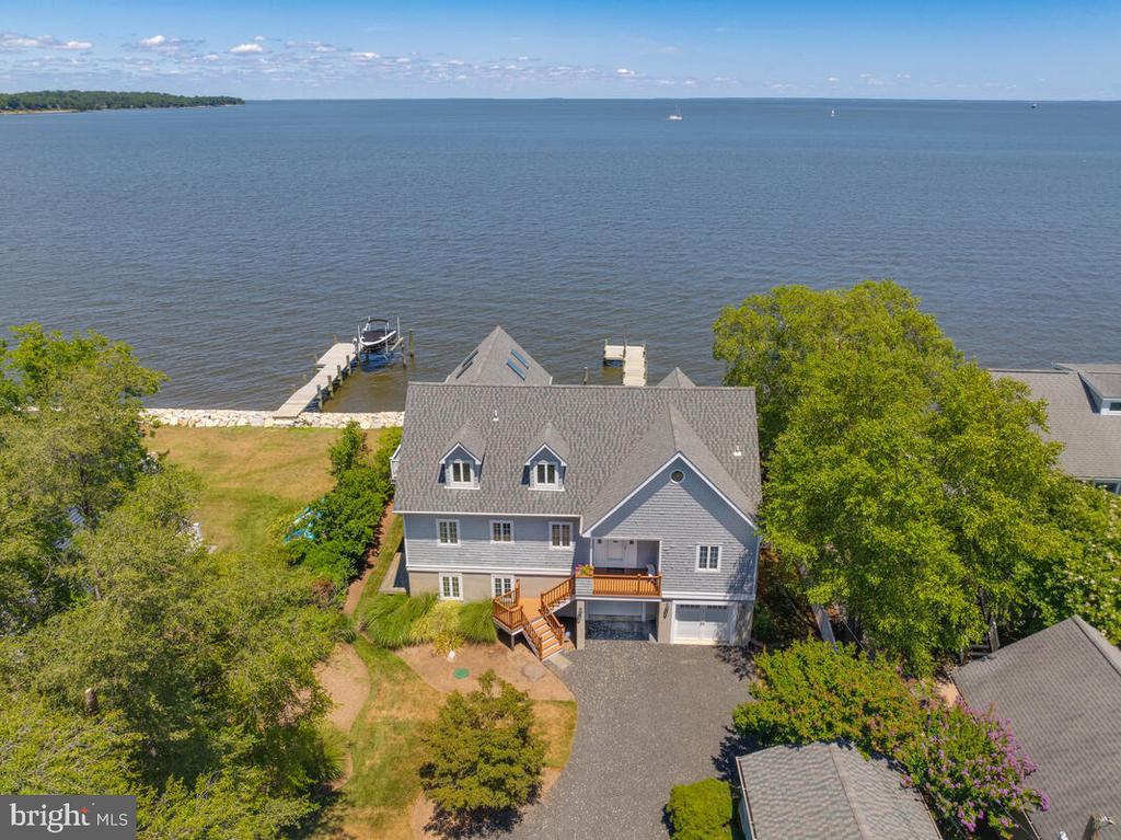 1319 Bay Head Rd