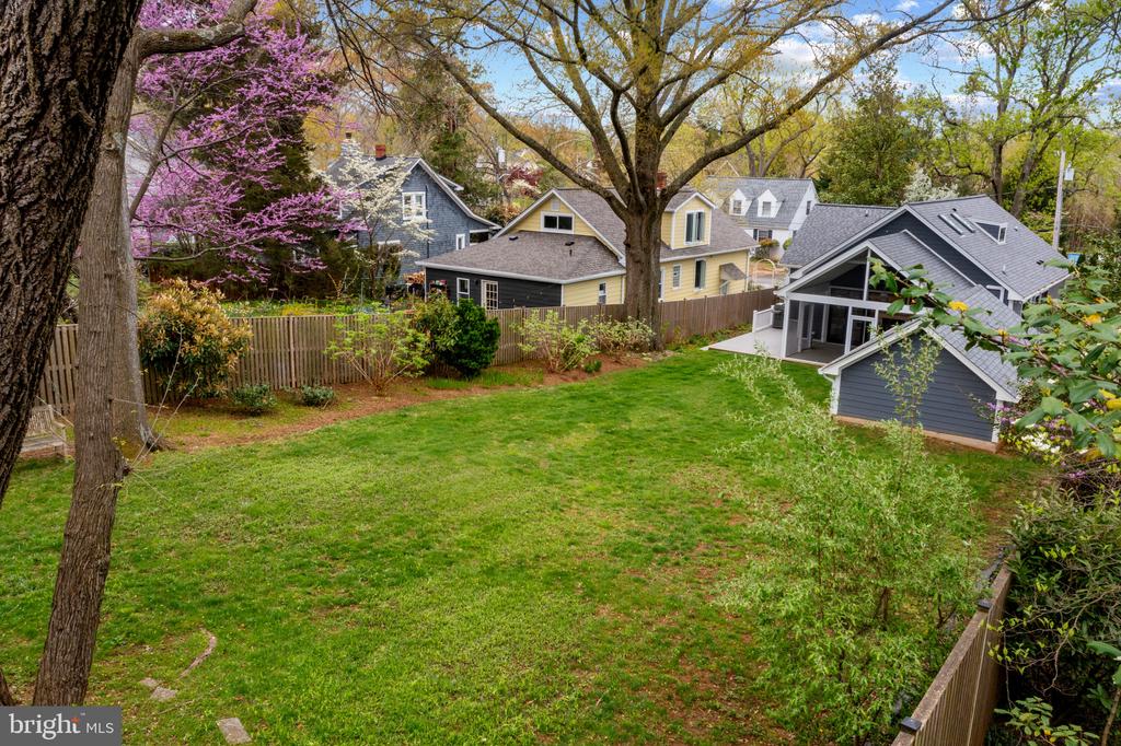 218 Claude St