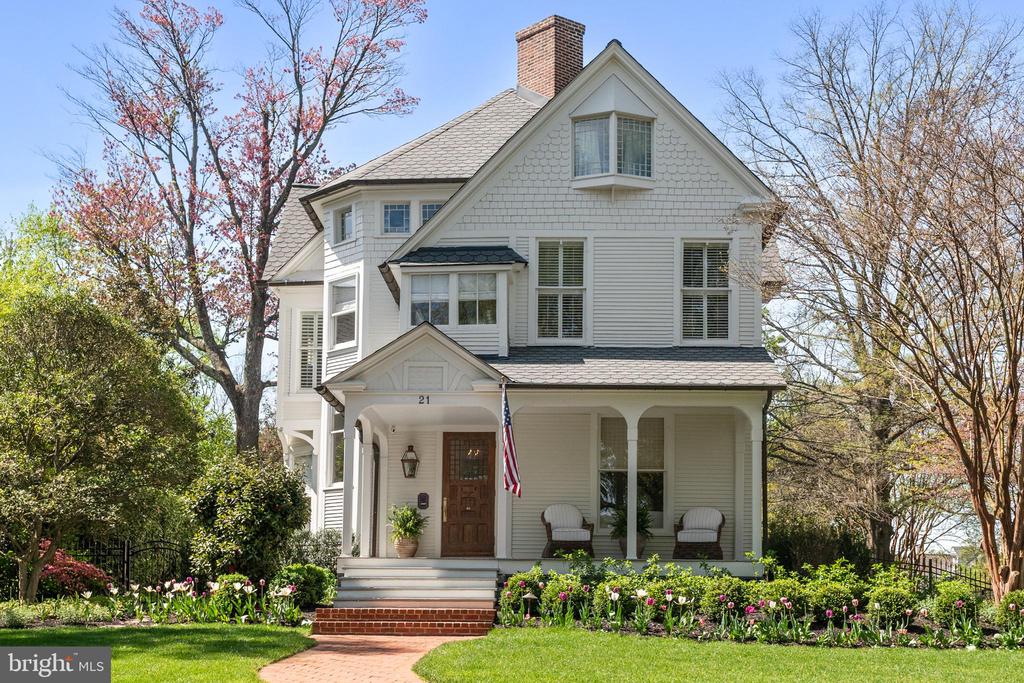 21 Southgate Ave