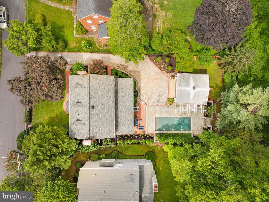 6 BRICE ROAD