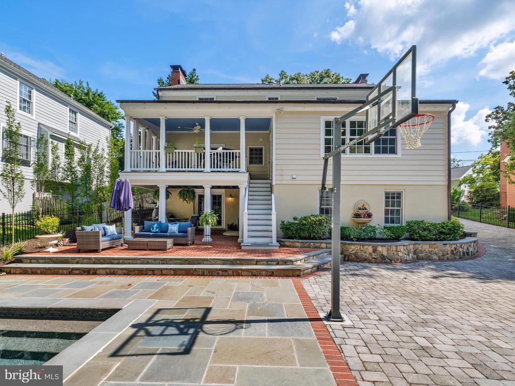 6 BRICE ROAD