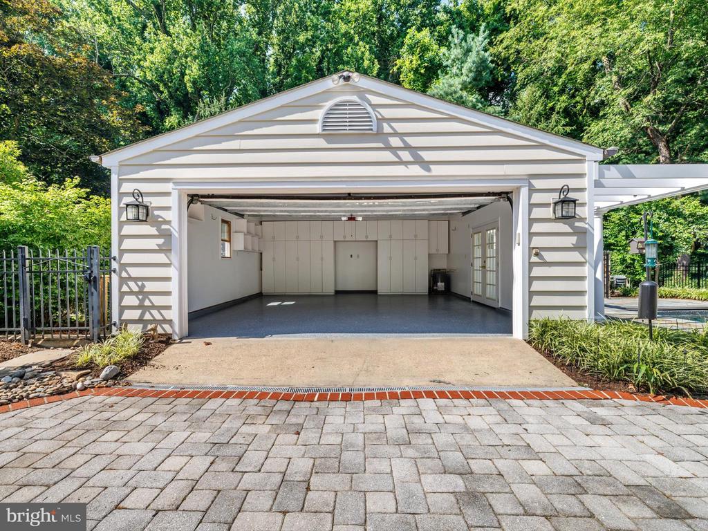 6 BRICE ROAD