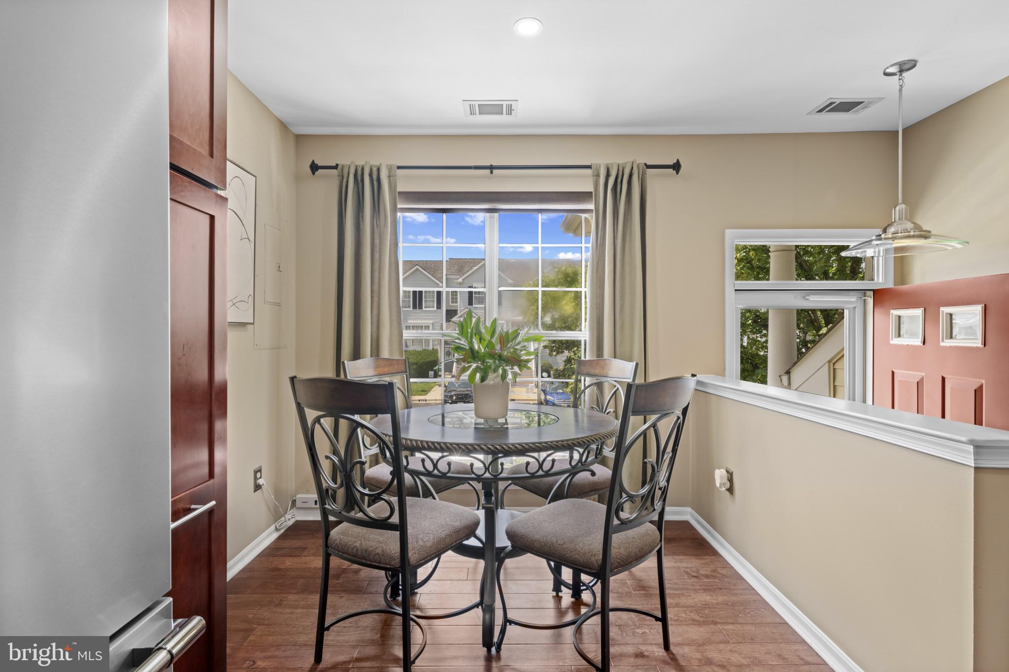 1567 FALLOWFIELD COURT