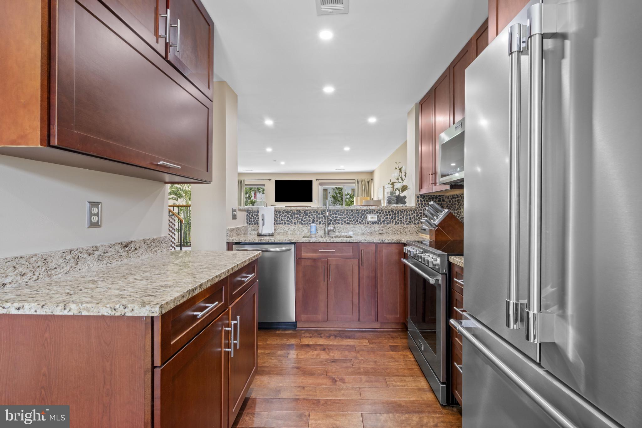 1567 FALLOWFIELD COURT