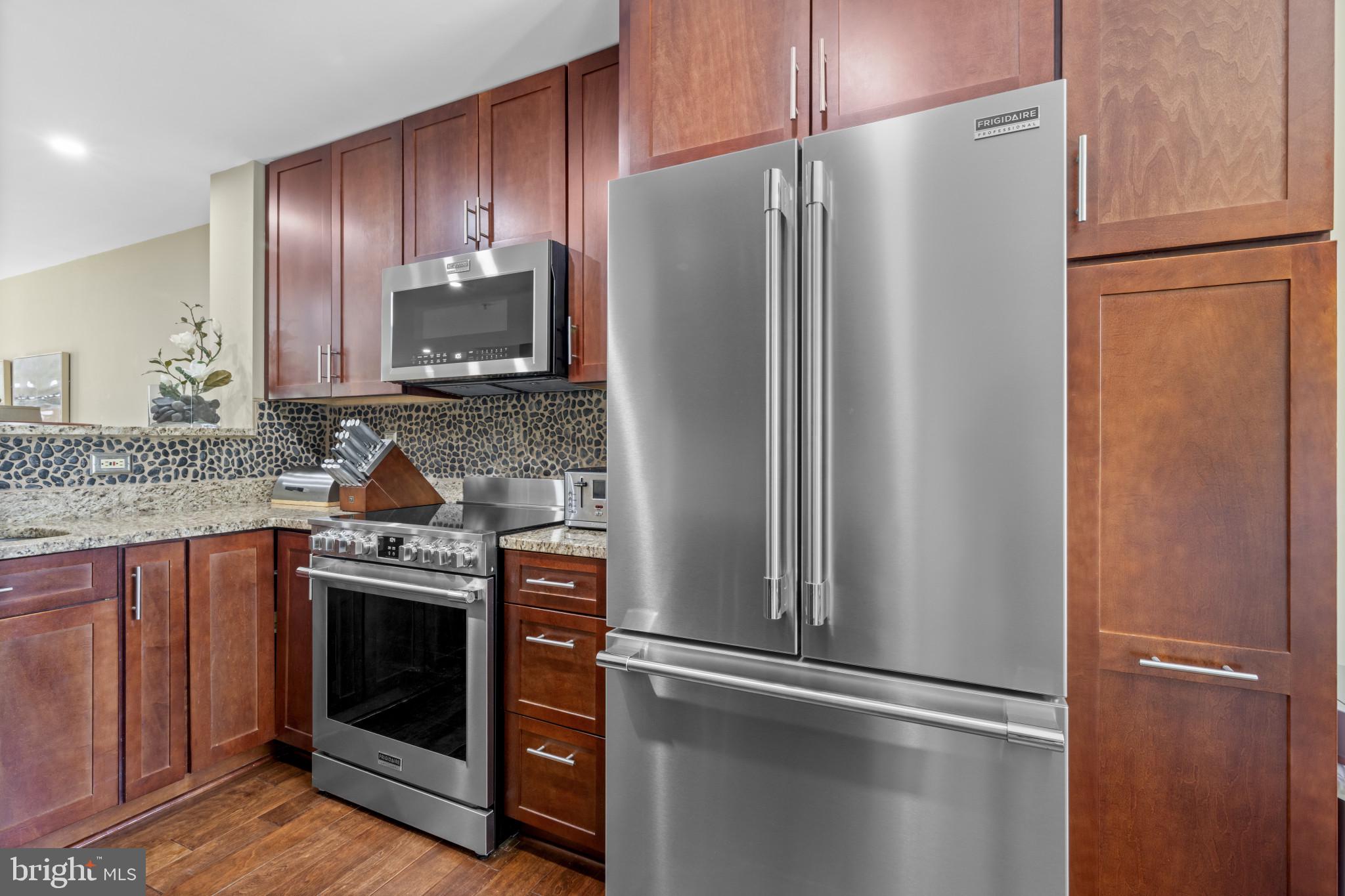 1567 FALLOWFIELD COURT