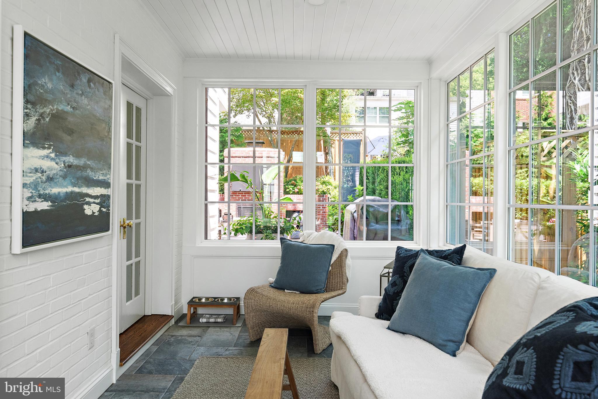 2 STEELE AVENUE