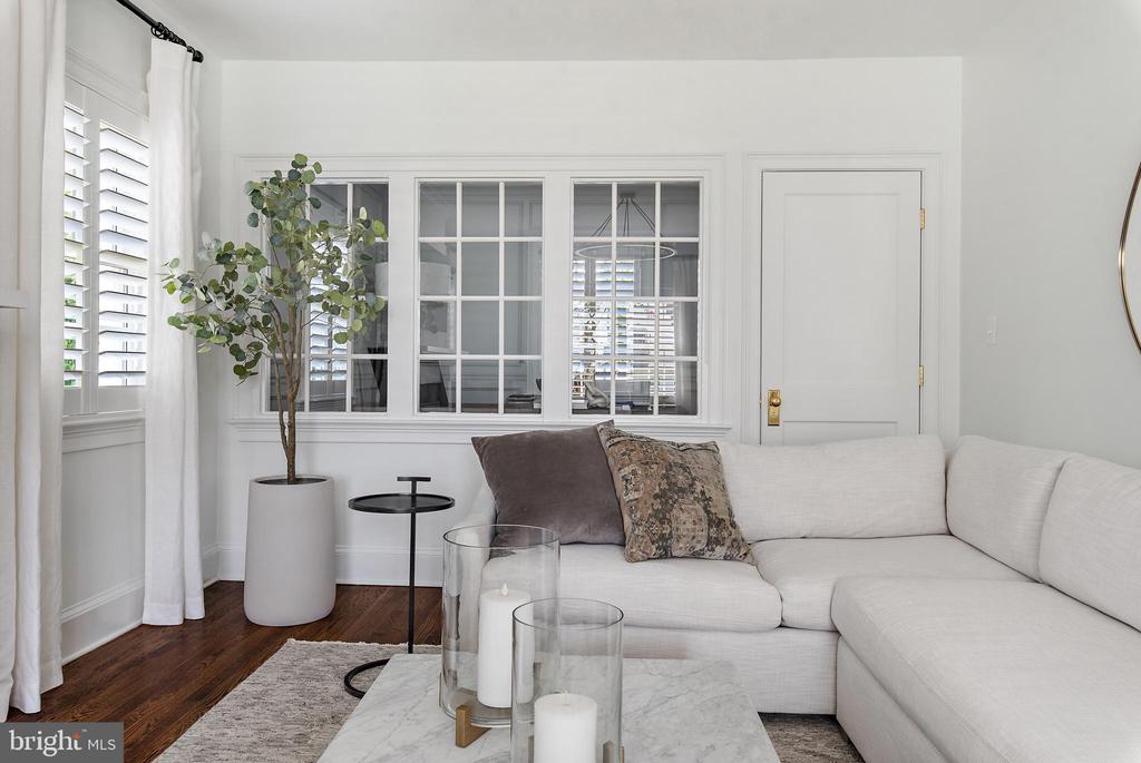 2 STEELE AVENUE