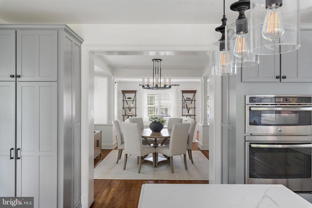 2 STEELE AVENUE