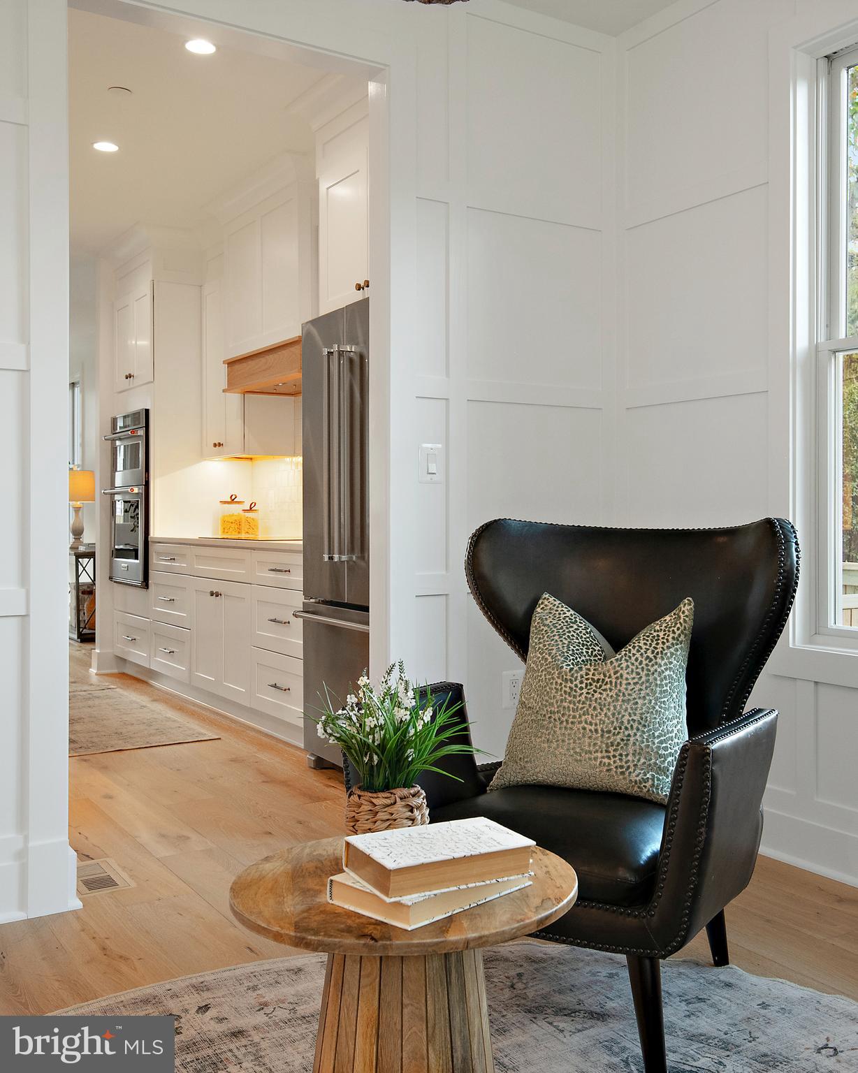 136 S HOMELAND AVENUE