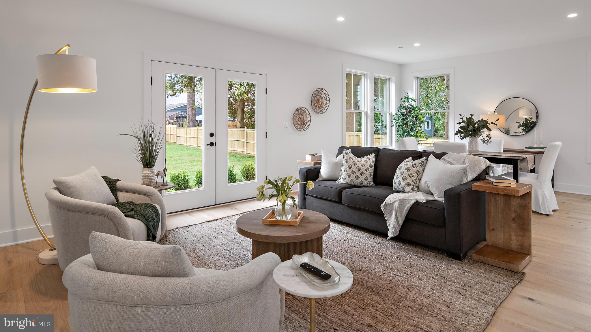 136 S HOMELAND AVENUE