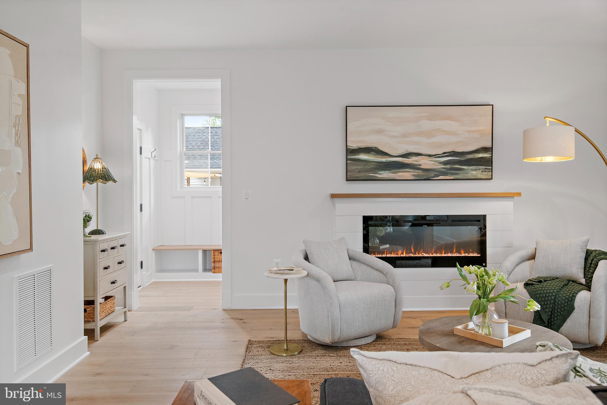 136 S HOMELAND AVENUE