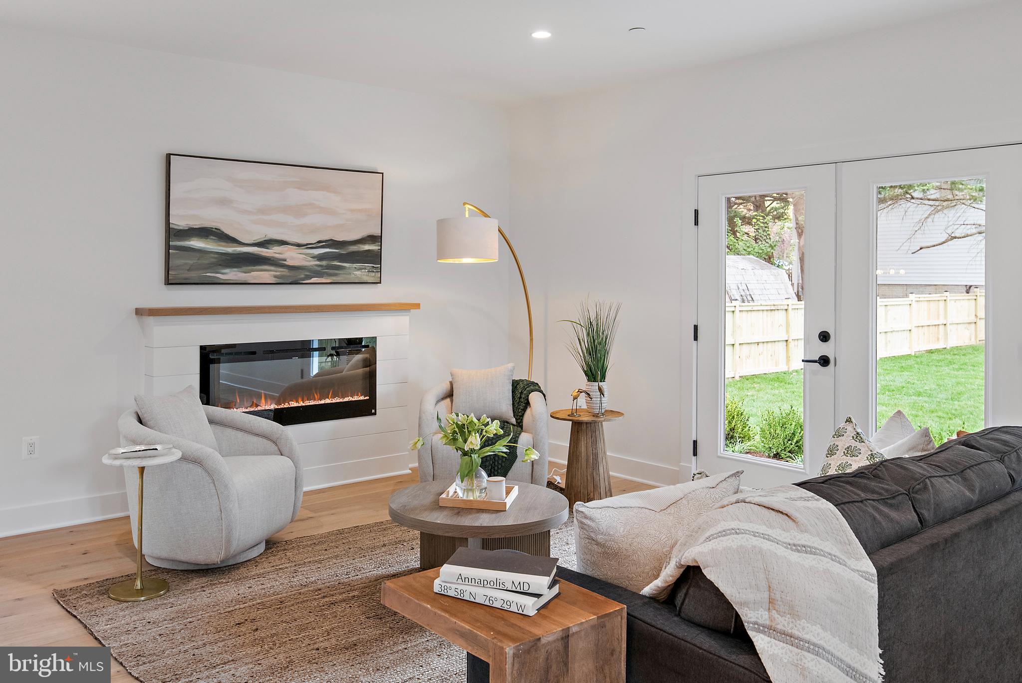 136 S HOMELAND AVENUE