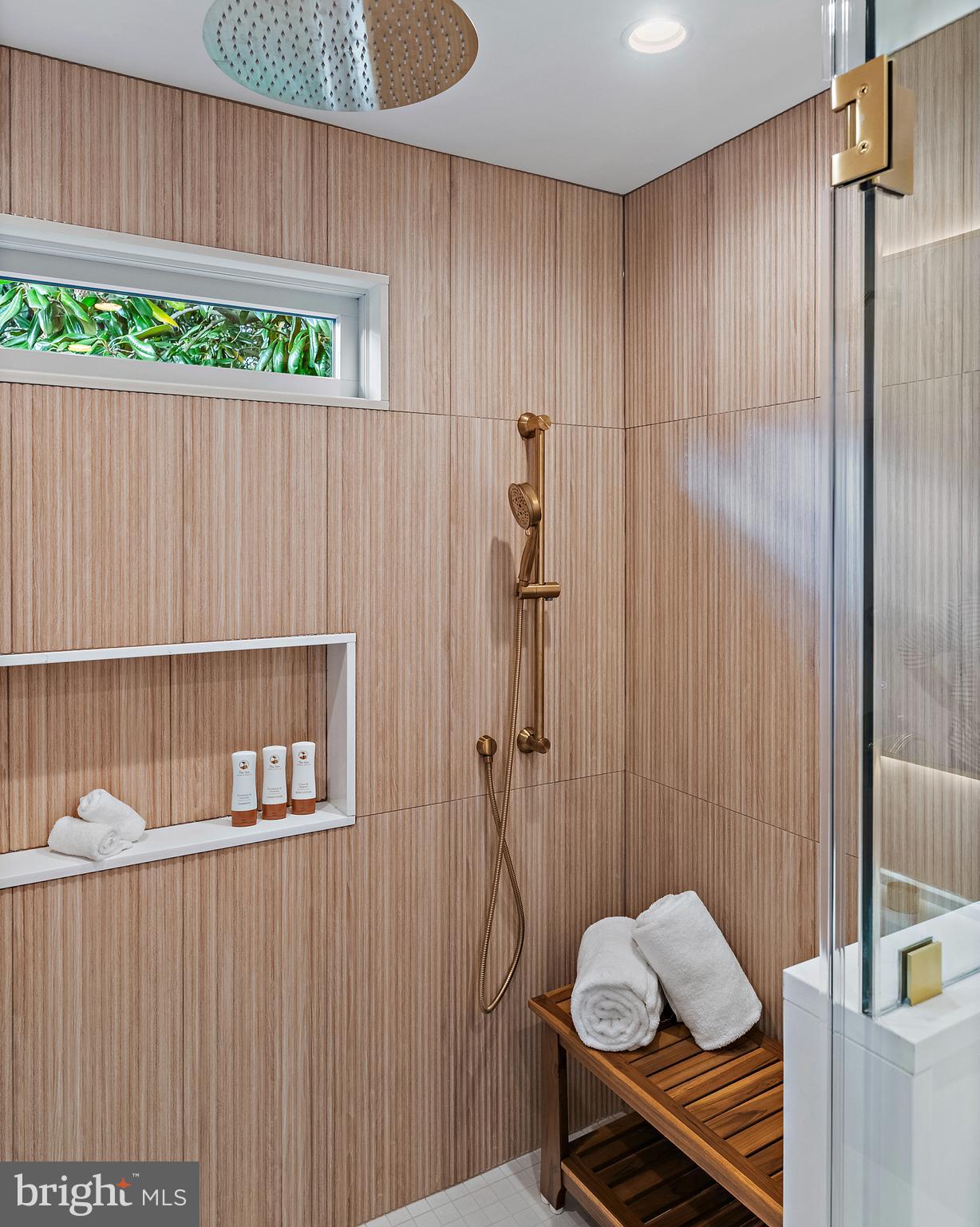 136 S HOMELAND AVENUE