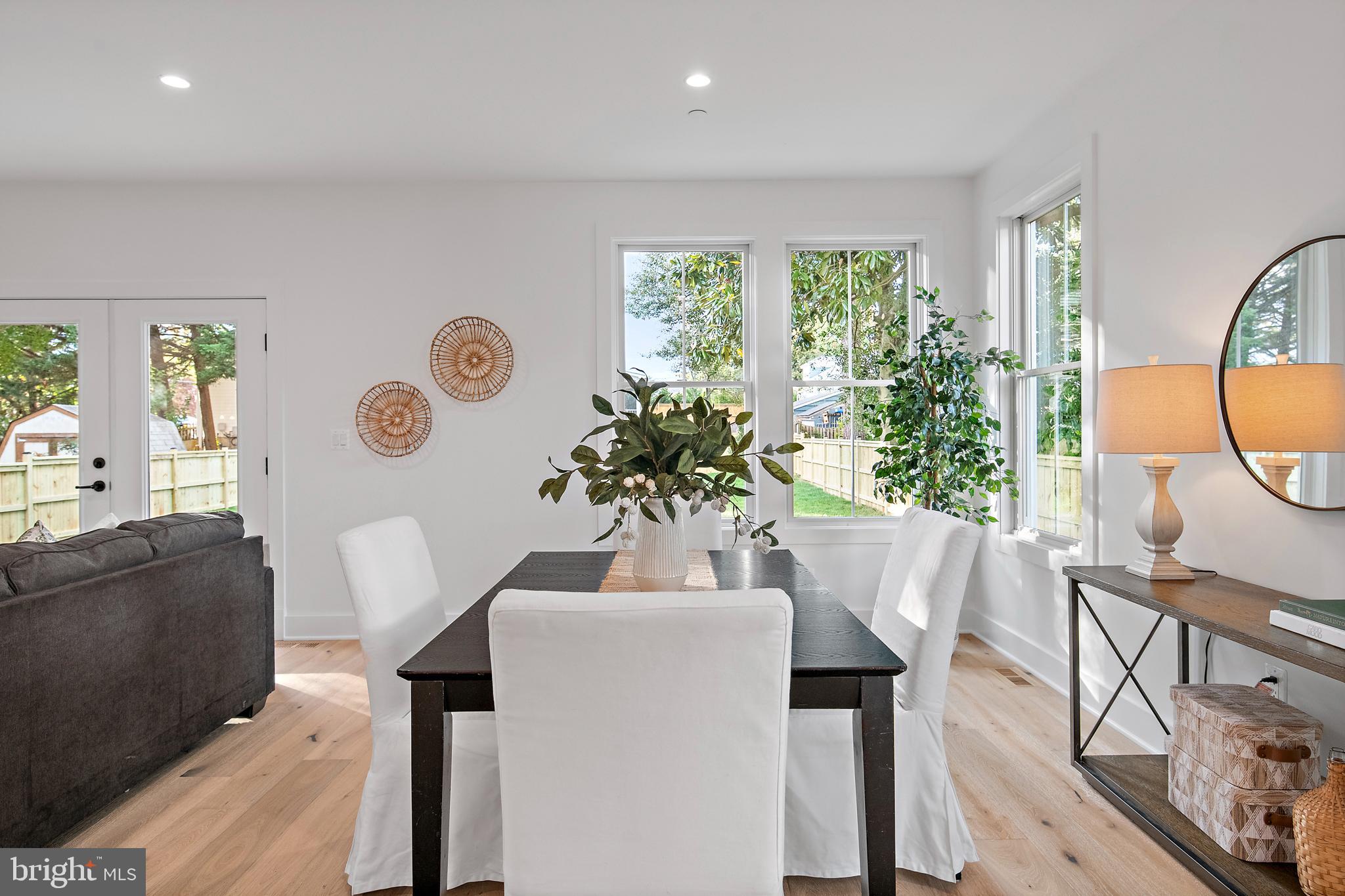 136 S HOMELAND AVENUE