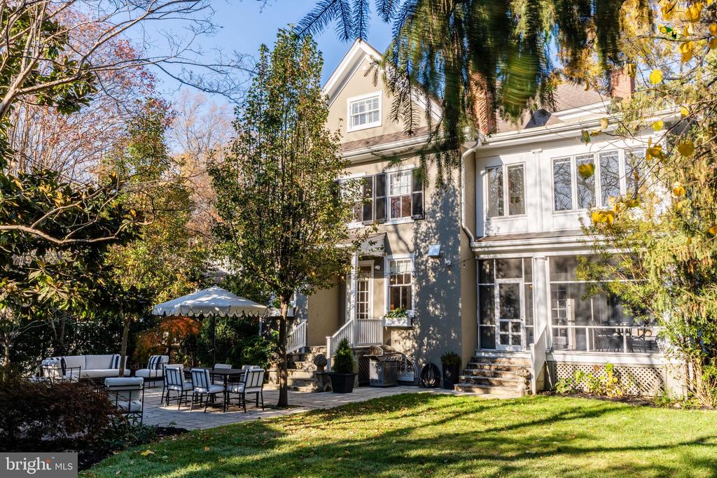 39 SOUTHGATE AVENUE