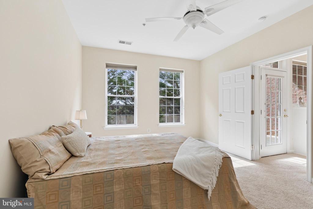 431 HAMLET CLUB DRIVE 102