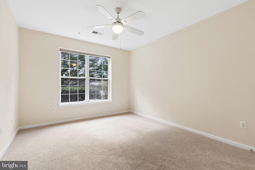 431 HAMLET CLUB DRIVE 102