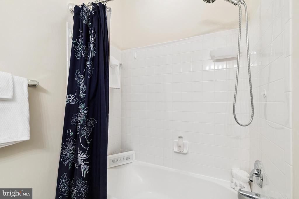 431 HAMLET CLUB DRIVE 102