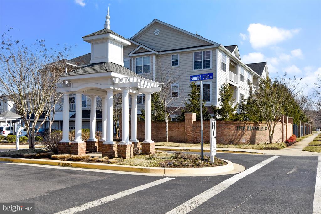 431 HAMLET CLUB DRIVE 102