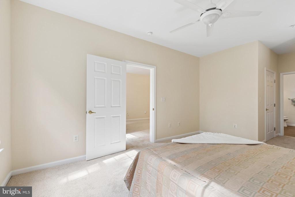 431 HAMLET CLUB DRIVE 102