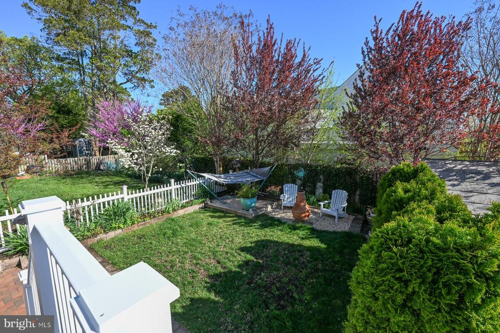98 DUKE OF GLOUCESTER STREET