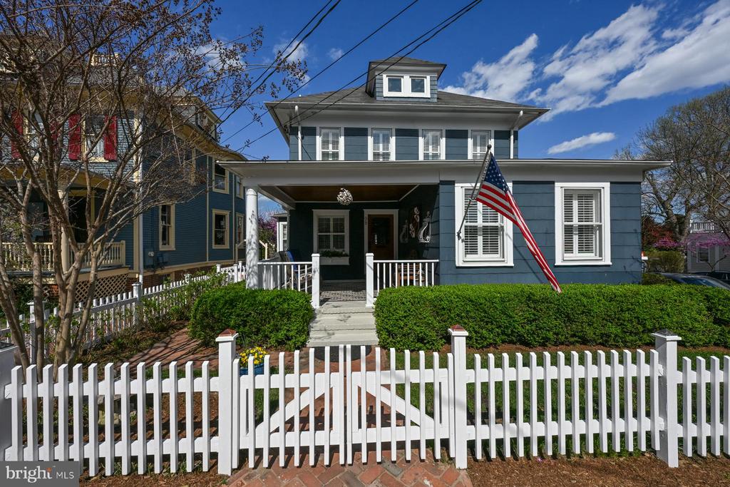 98 DUKE OF GLOUCESTER STREET