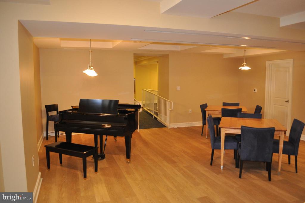 66 FRANKLIN STREET 304