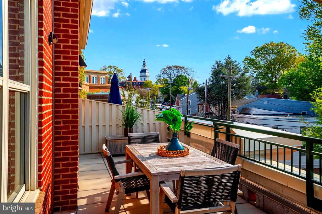 66 FRANKLIN STREET 304