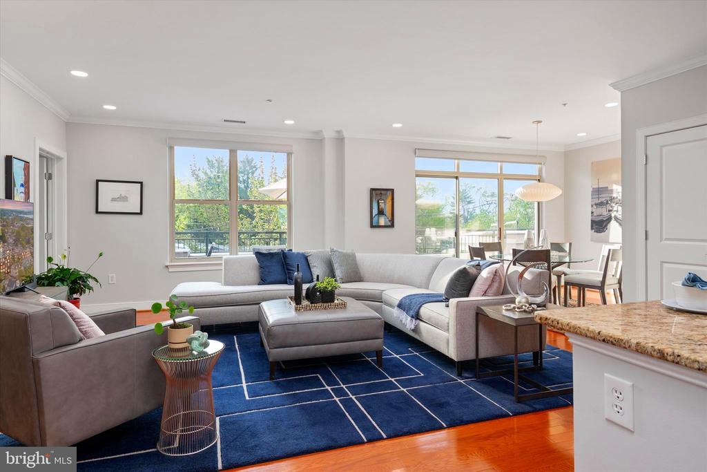 66 FRANKLIN STREET 304