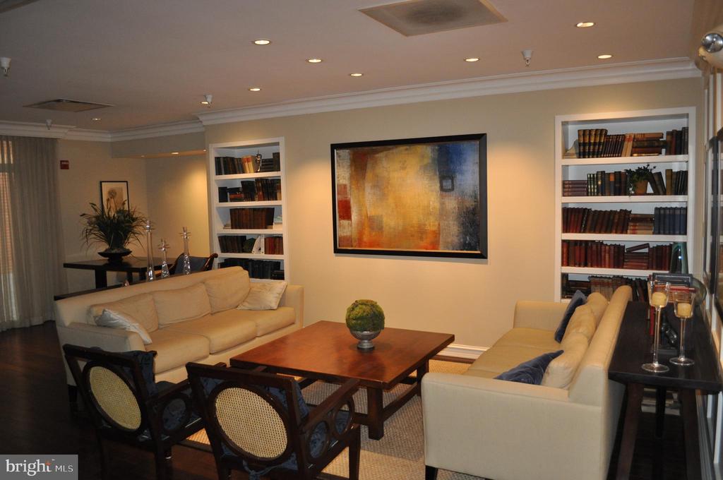 66 FRANKLIN STREET 304