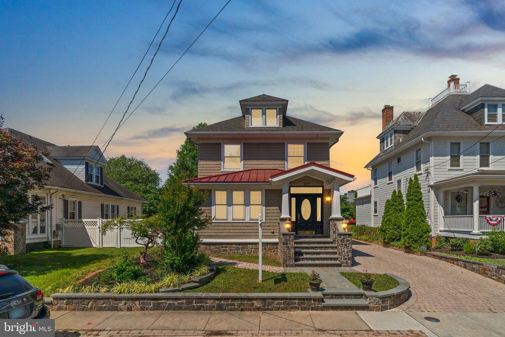107 MONTICELLO AVENUE