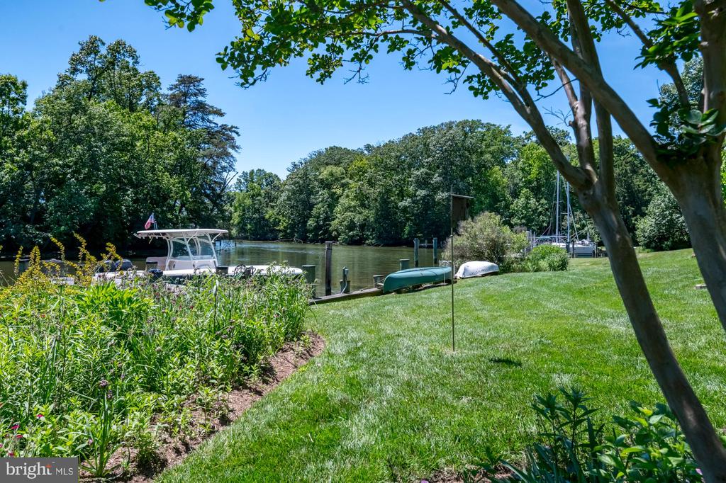 615 CANAL LANE