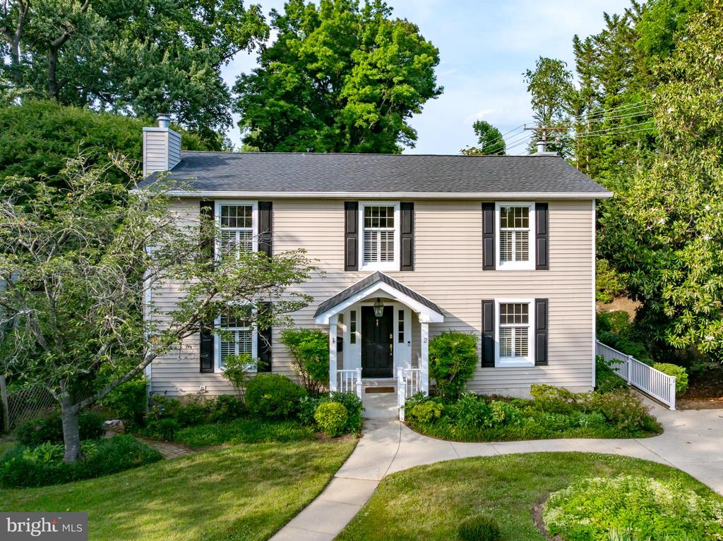2 TOLSON STREET