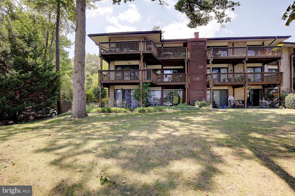756 FAIRVIEW AVENUE Unit: 756 D