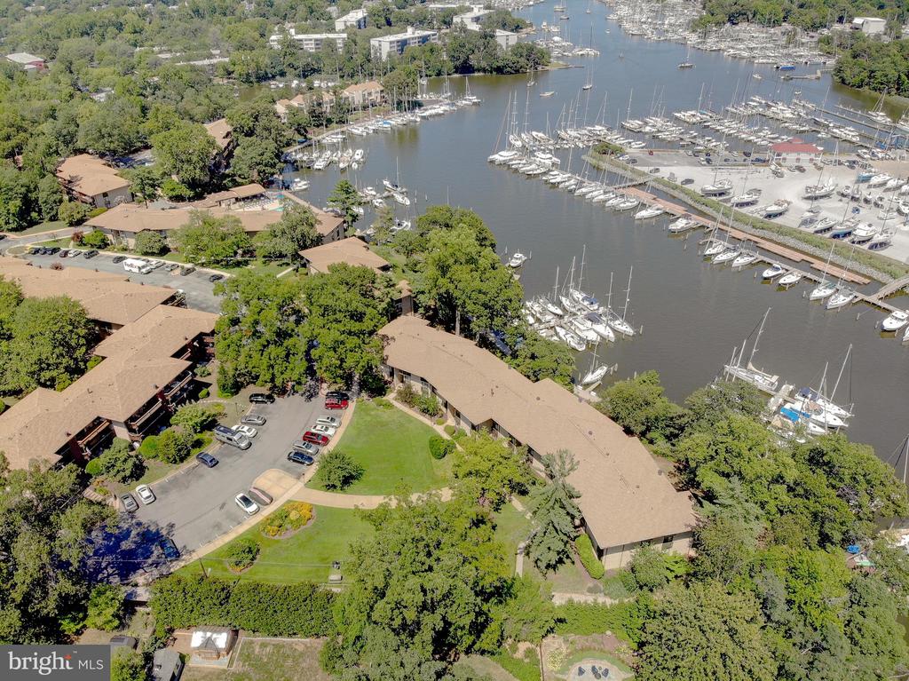 756 FAIRVIEW AVENUE Unit: 756 D