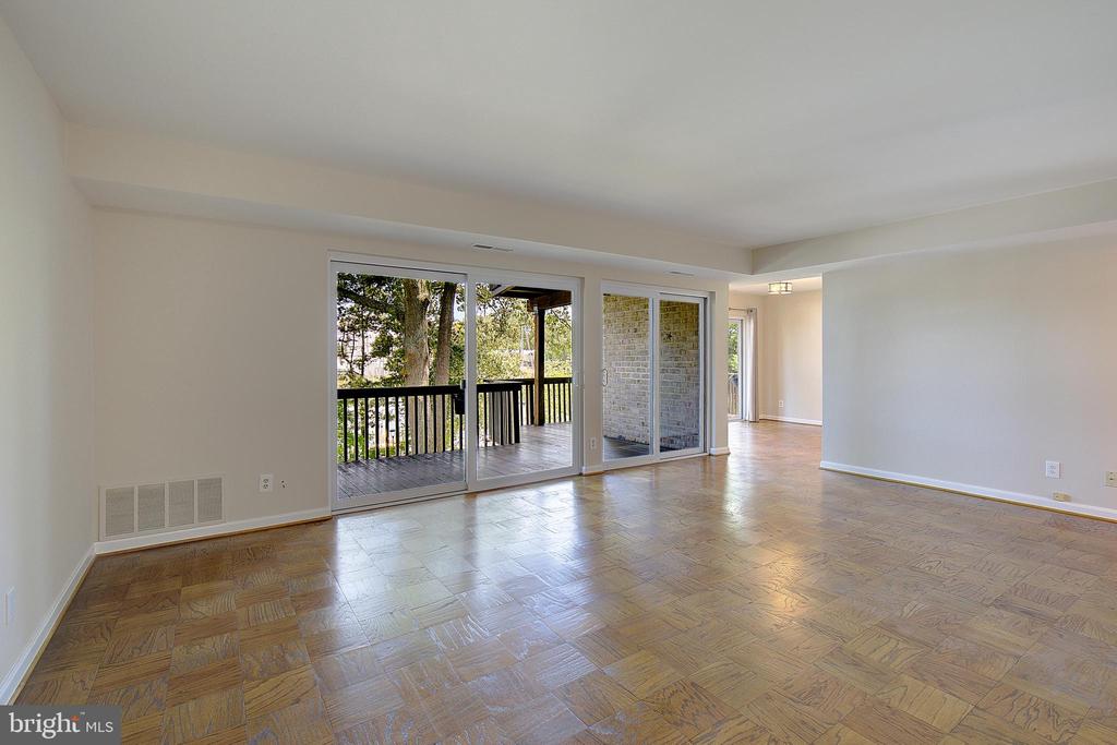 756 FAIRVIEW AVENUE Unit: 756 D