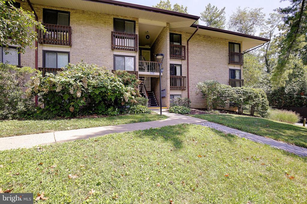 756 FAIRVIEW AVENUE Unit: 756 D