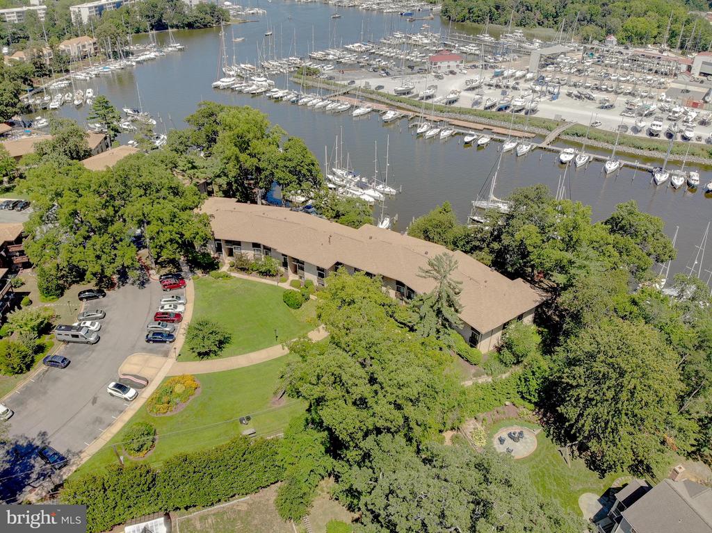 756 FAIRVIEW AVENUE Unit: 756 D
