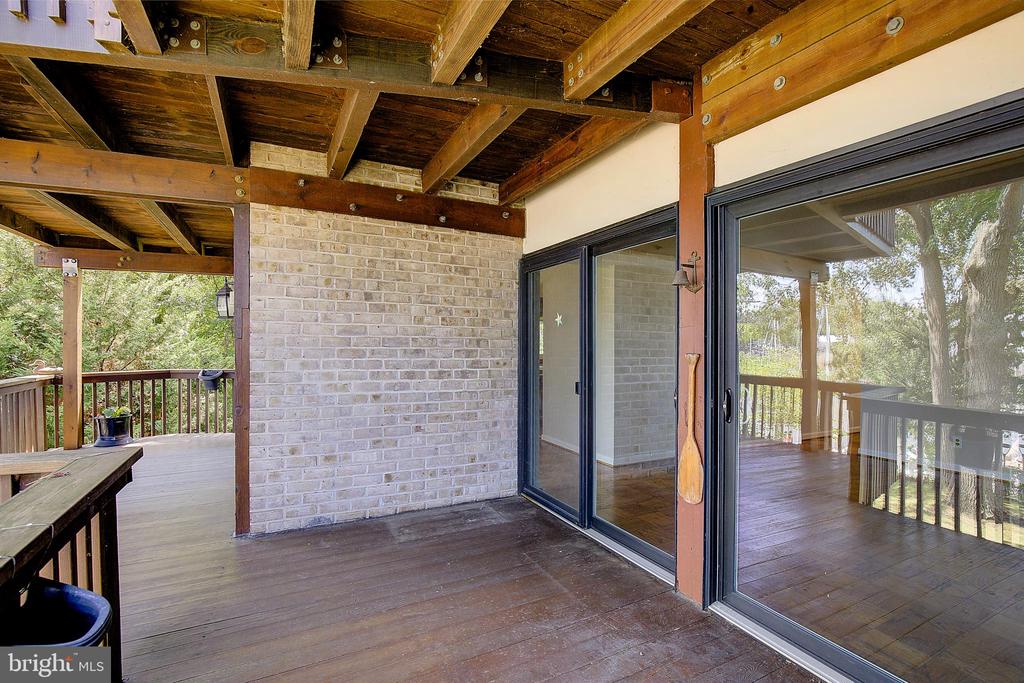 756 FAIRVIEW AVENUE Unit: 756 D